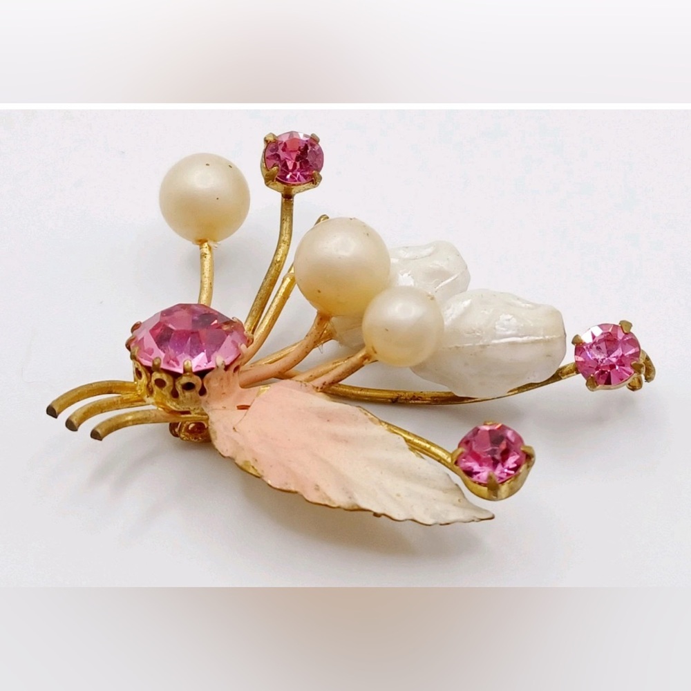 Rare Vintage Gold Unique Austrian Pearls and Gemstone Broach